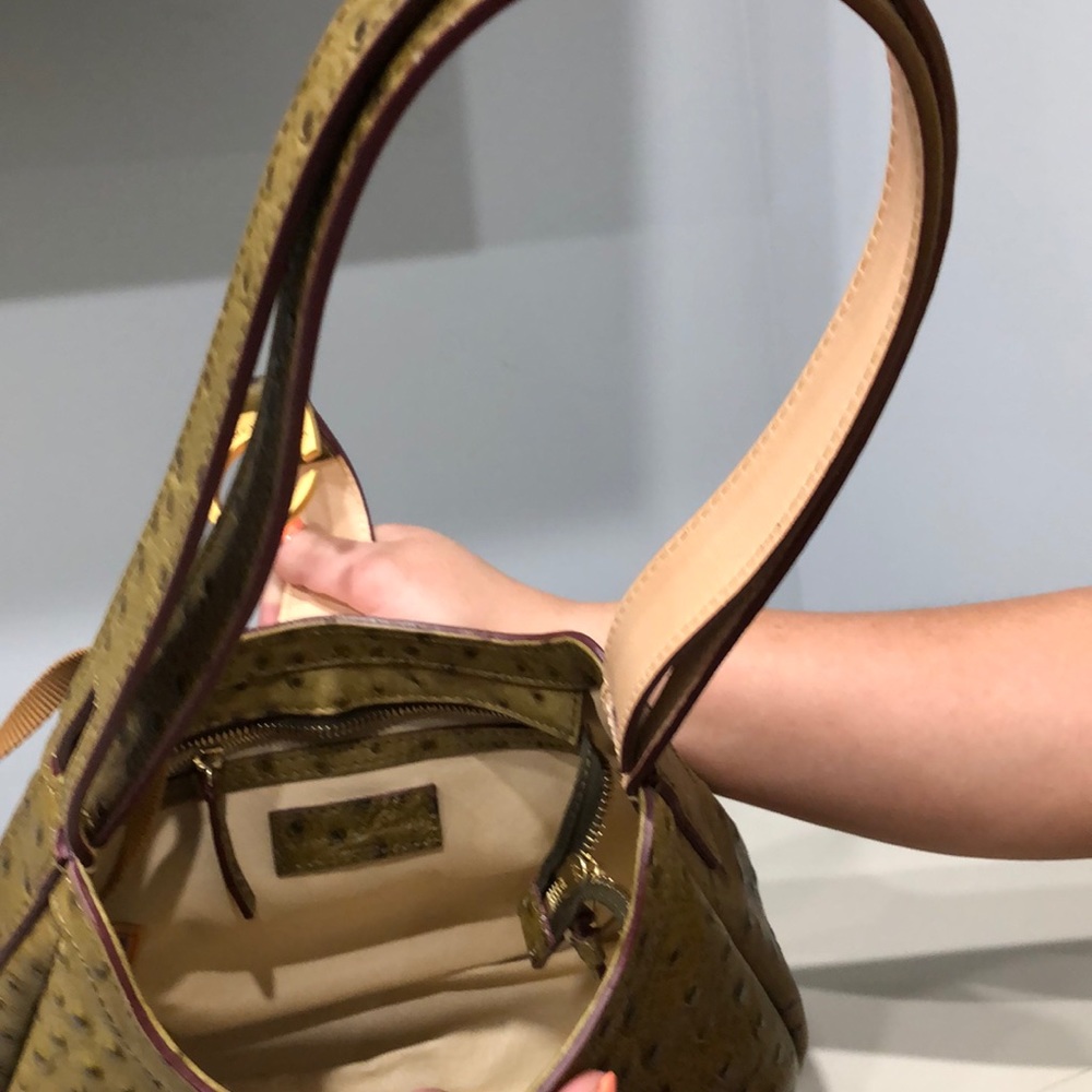 Dooney & Bourke - Picture 4 of 4